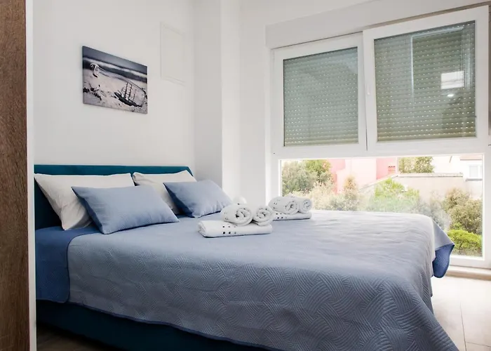 Mediteran * Brodarica (Sibenik-Knin)